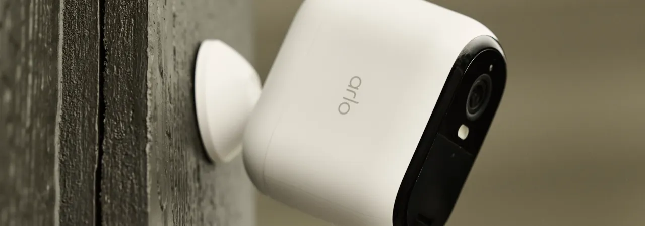 camera arlo pro interieur