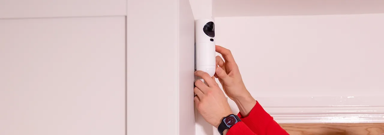 Installateur de caméra de surveillance