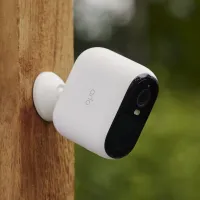 camera arlo exterieur