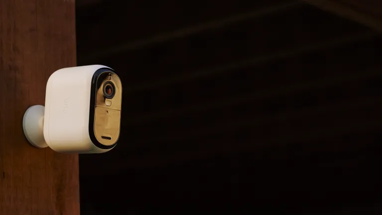 camera arlo exterieur detection cambrioleur