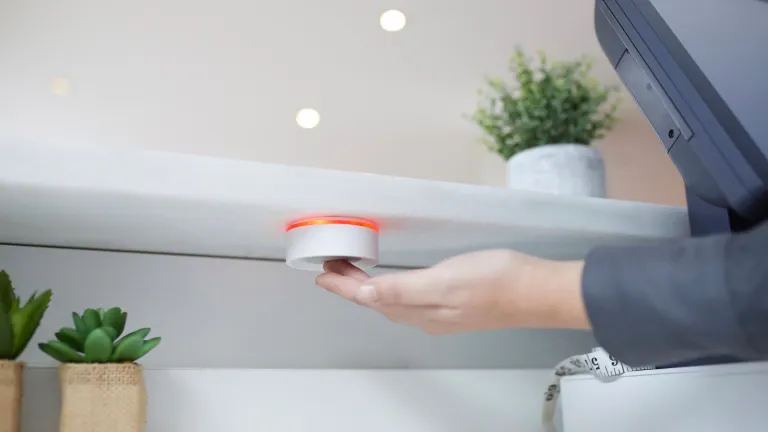 bouton panique magasin